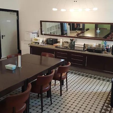 Villa, 25, Ez * לברקוסן